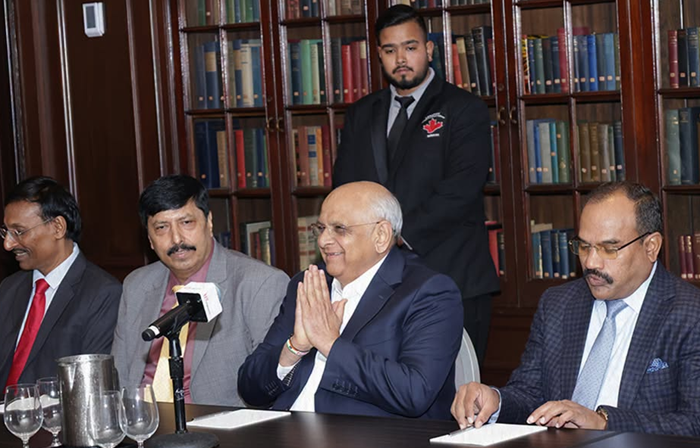 Gujarat CM participates in roundtable discussion